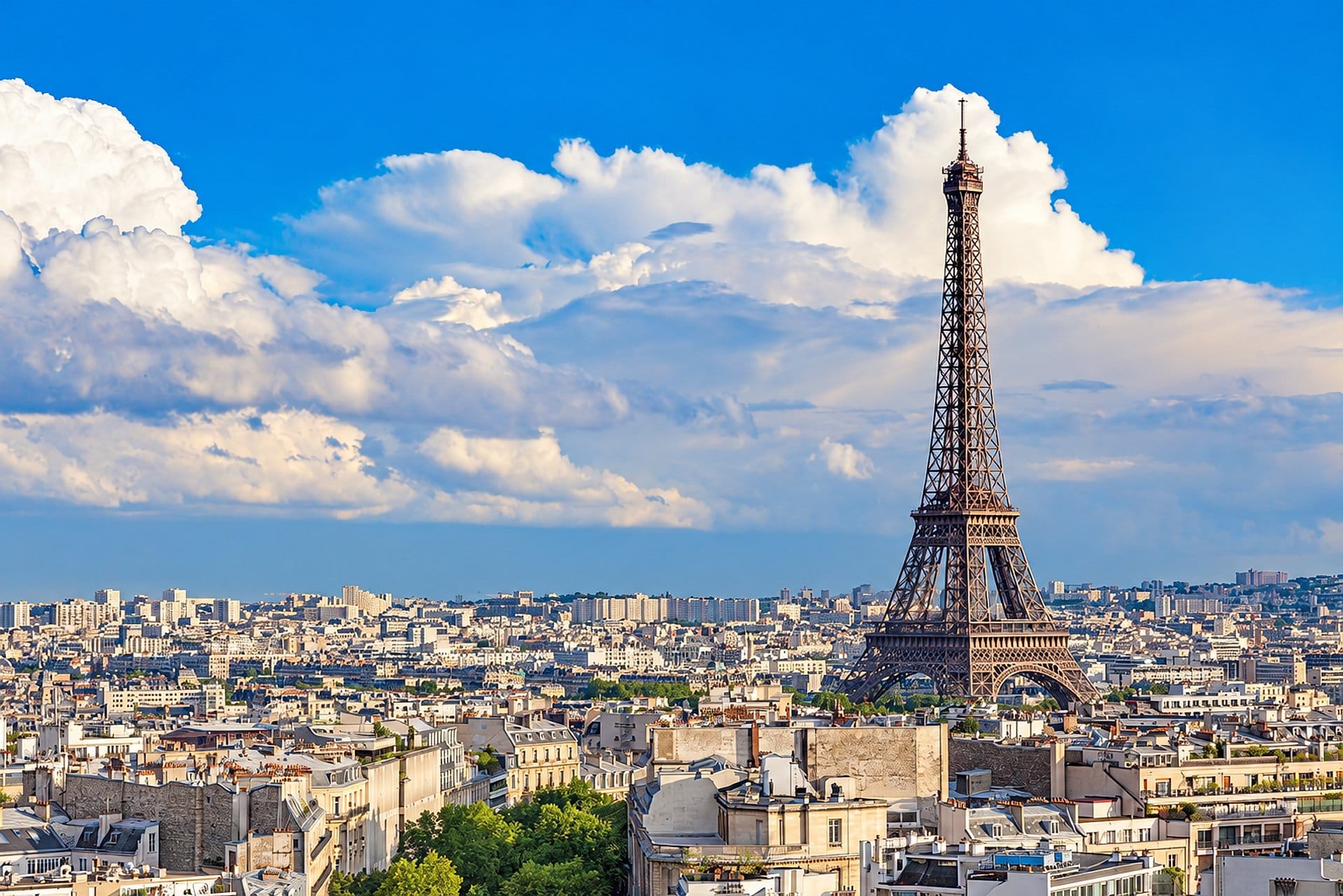 Subida a pé à Torre Eiffel em espanhol