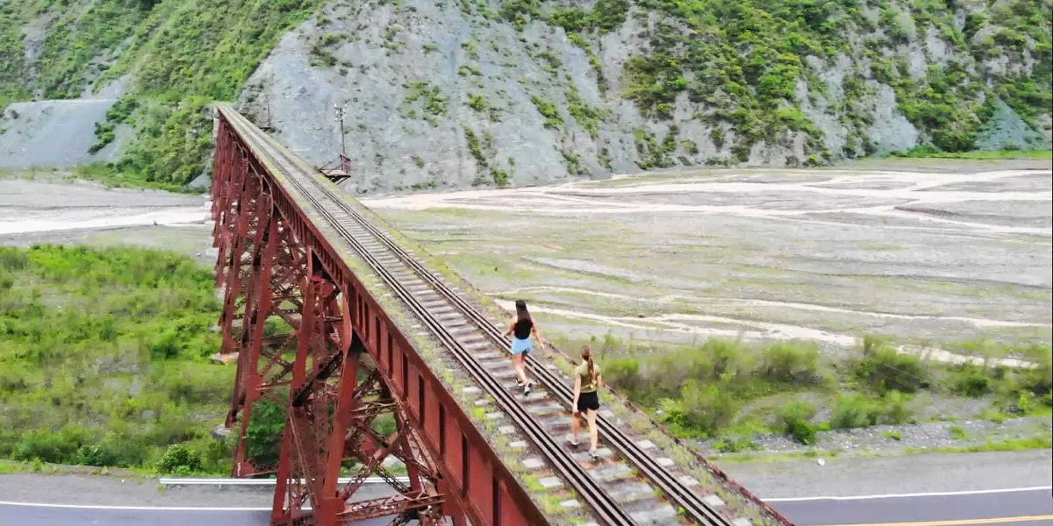 Quebrada e Viaducto del Toro