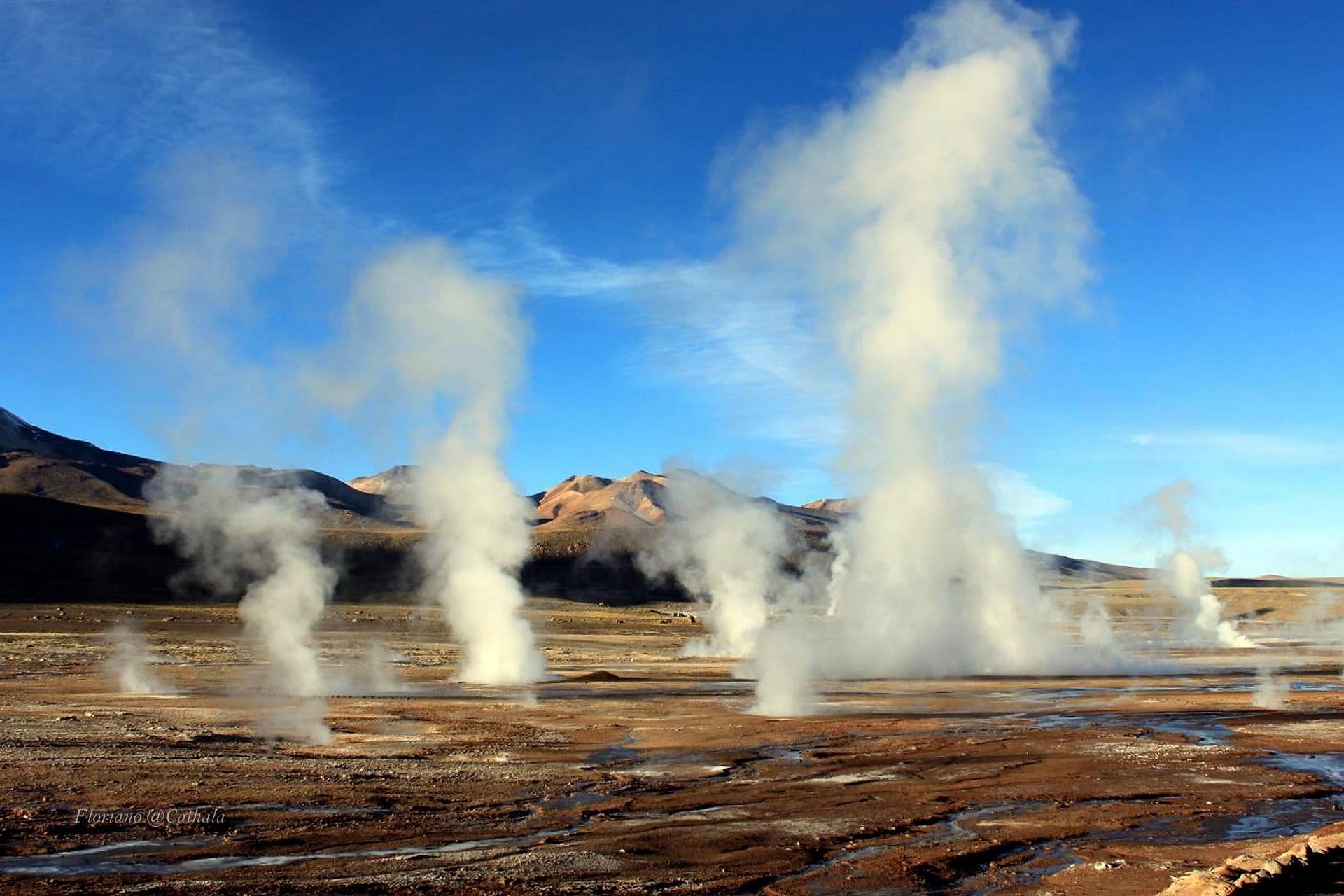 Geysers del Tatio y Machuca desde San Pedro