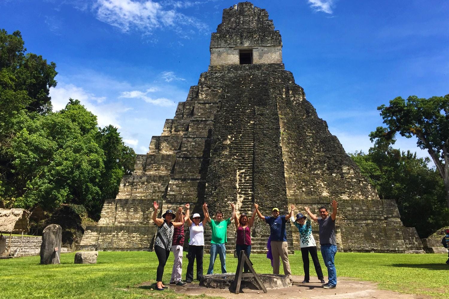 JOYAS DE LA UNESCO - Tour de 1 día a Tikal en avión