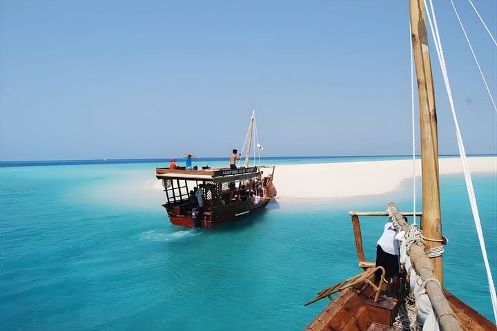 Excursión en barco de día completo al banco de arena de Nakupenda con almuerzo