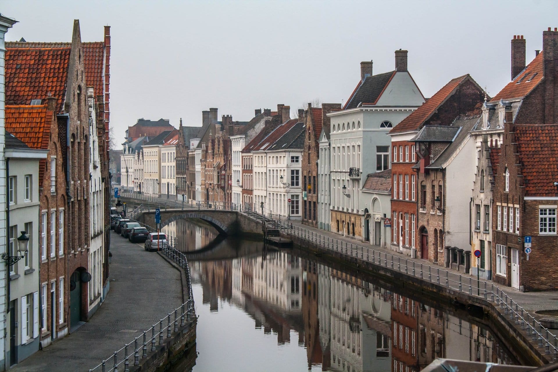 Bruxelas e Bruges saindo de Paris