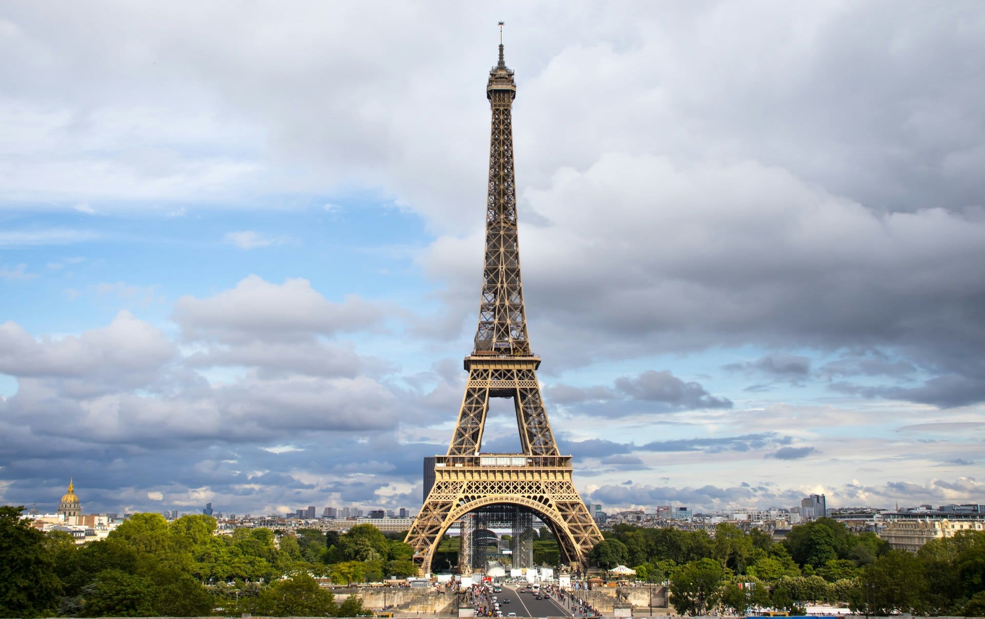 Torre Eiffel e Palácio de Versalhes guiados