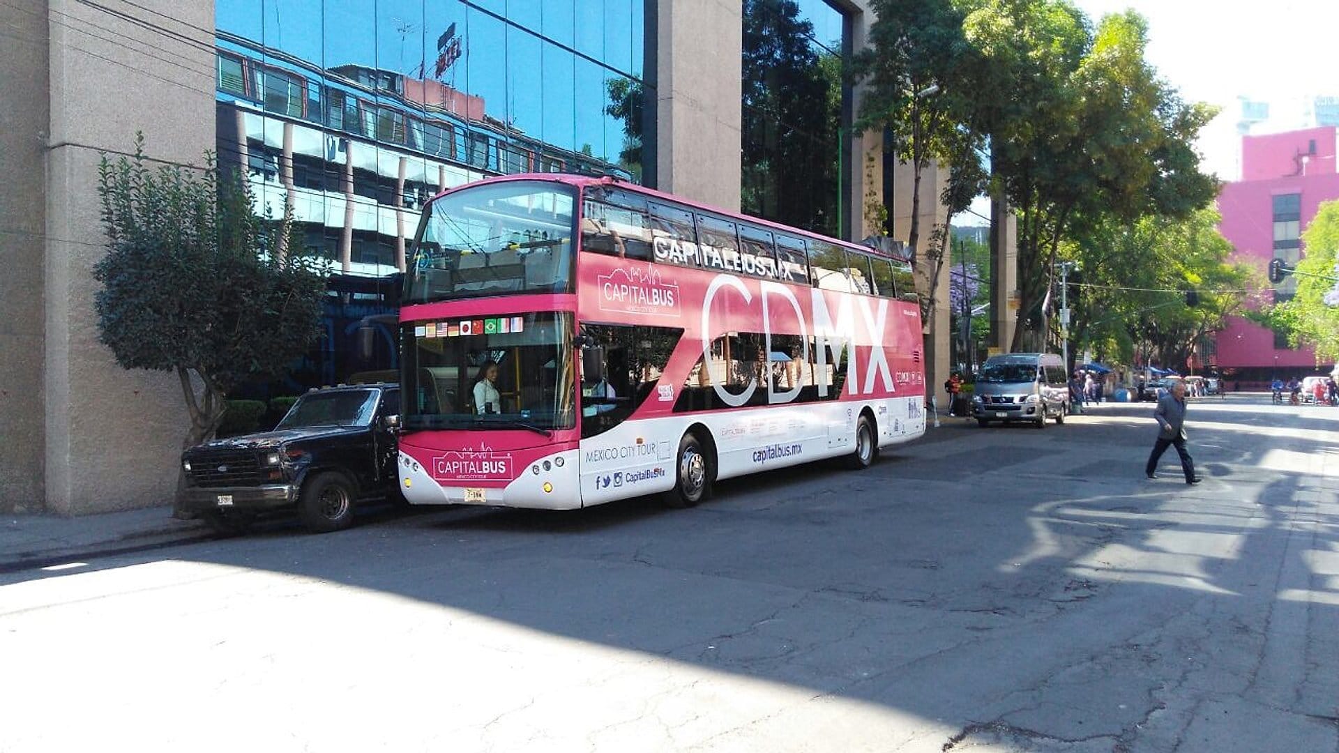 Bus Hop-on Hop-off por la capital