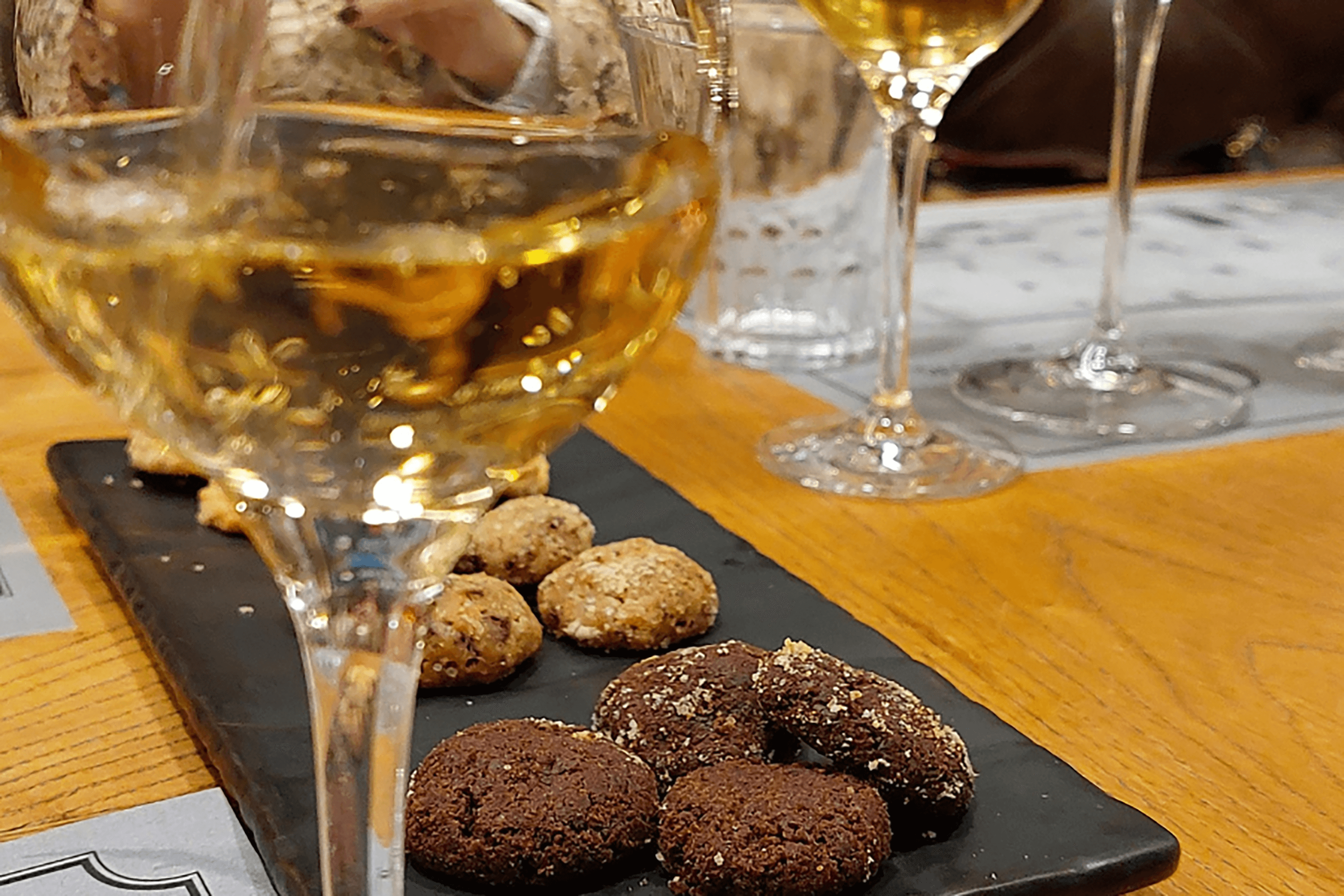 Cata de vinos y aceite con maridaje: mañana