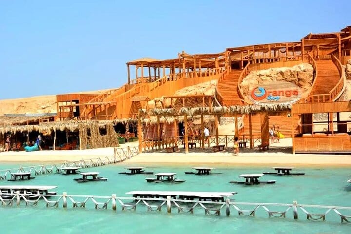 Hurghada: día VIP en Orange Bay con snorkel