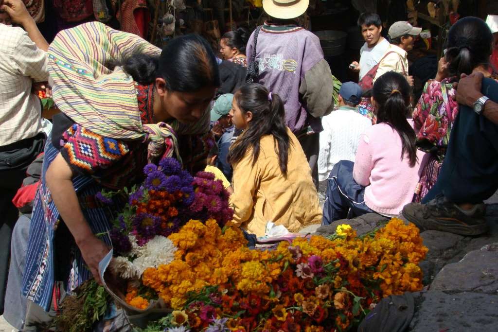 Excursión de día completo a Chichicastenango y Lago de Atitlán