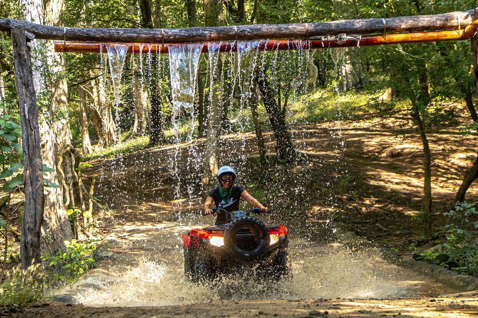 Combo Jorullo Bridge ATV - Tirolesa e Mulas