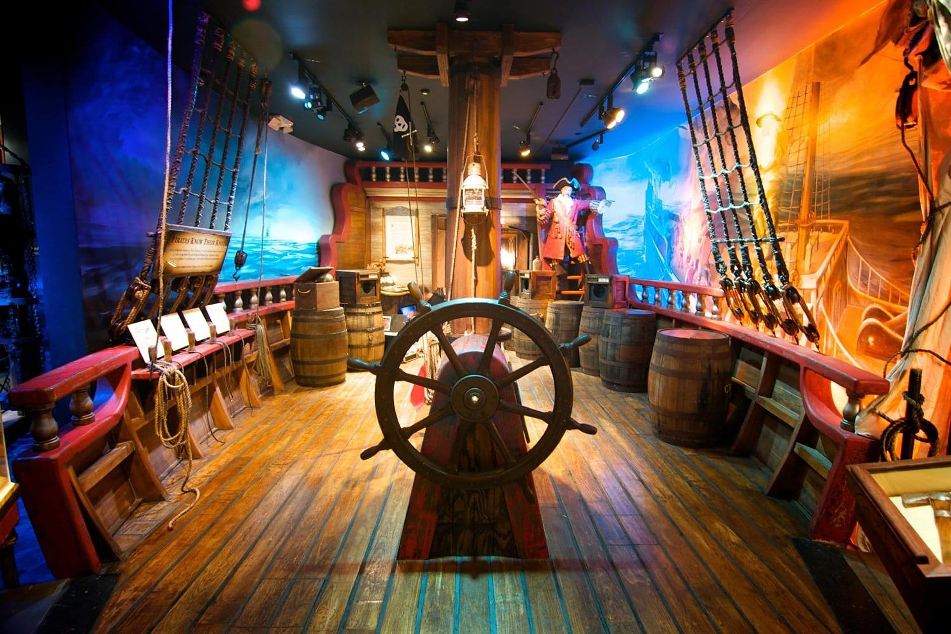 San Agustín con Museo del Pirata y Tesoro