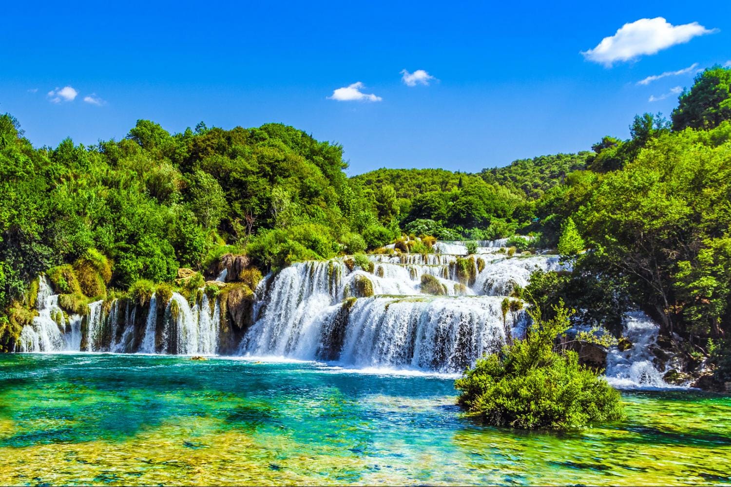 Excursión de un día a las cataratas de Krka desde Split o Trogir