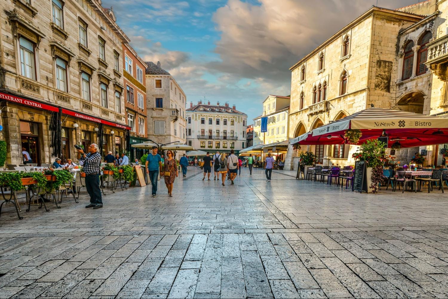 Visita a pie en grupo reducido al casco antiguo de Split