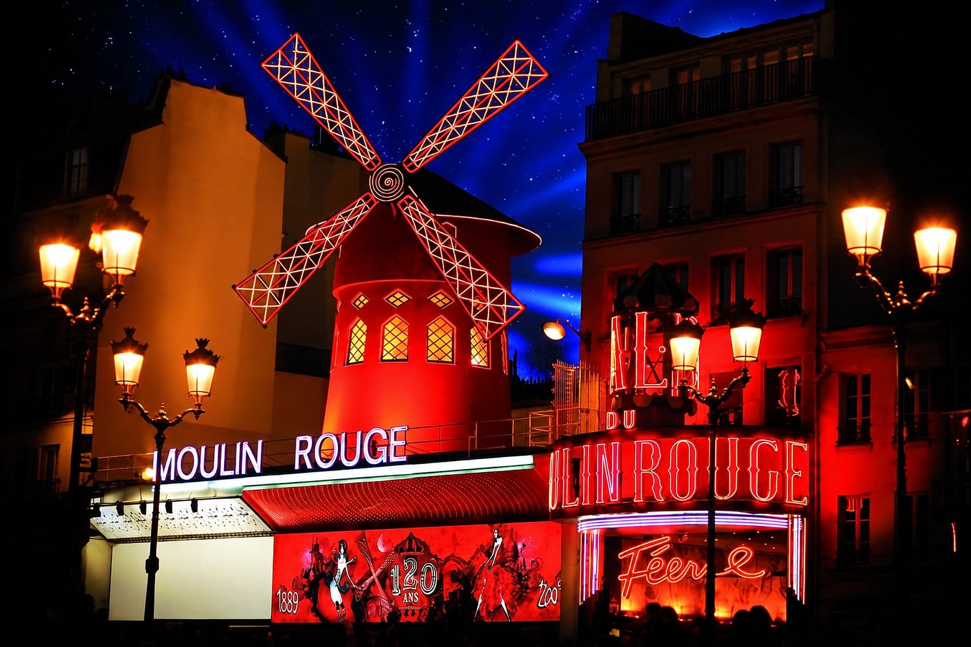 Paris à noite e show no Moulin Rouge