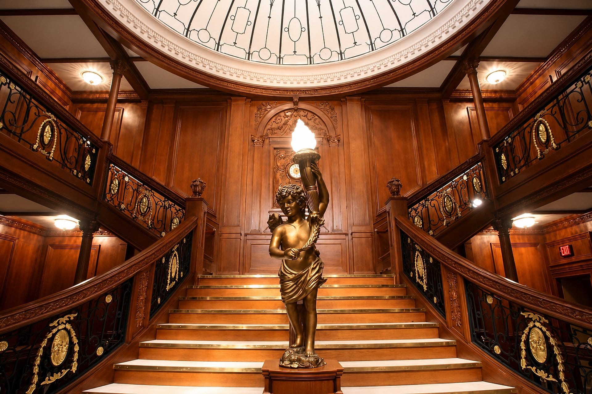 Titanic, La exposición de artefactos