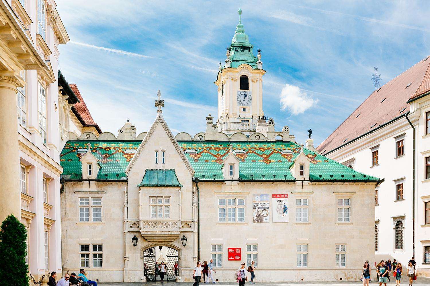 Bratislava: excursión de un día entero desde Viena en autobús y barco - Imagen 3