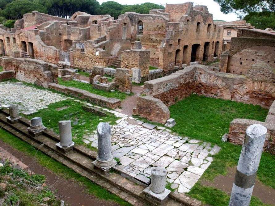 Tour en Inglés a Ostia Antica desde Roma - Imagen 4