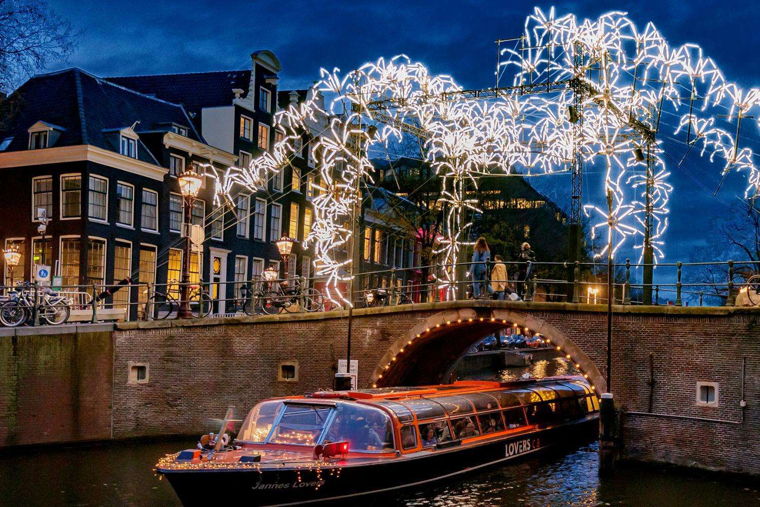 Crucero Amsterdam Light Festival (Festival de La Luz) - Estación Central - Imagen 2