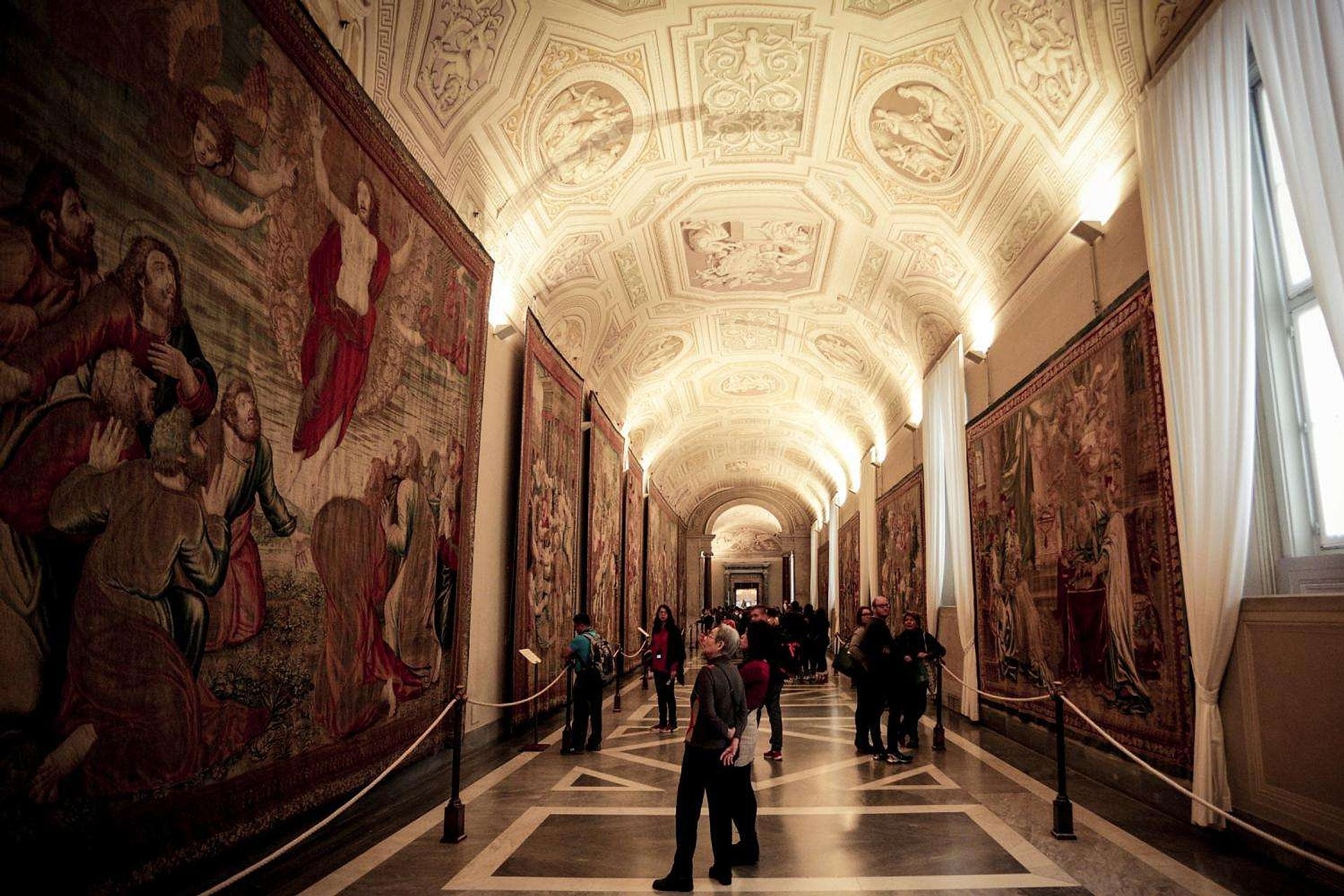 Museos Vaticanos y Sixtina, acceso reservado - Imagen 2