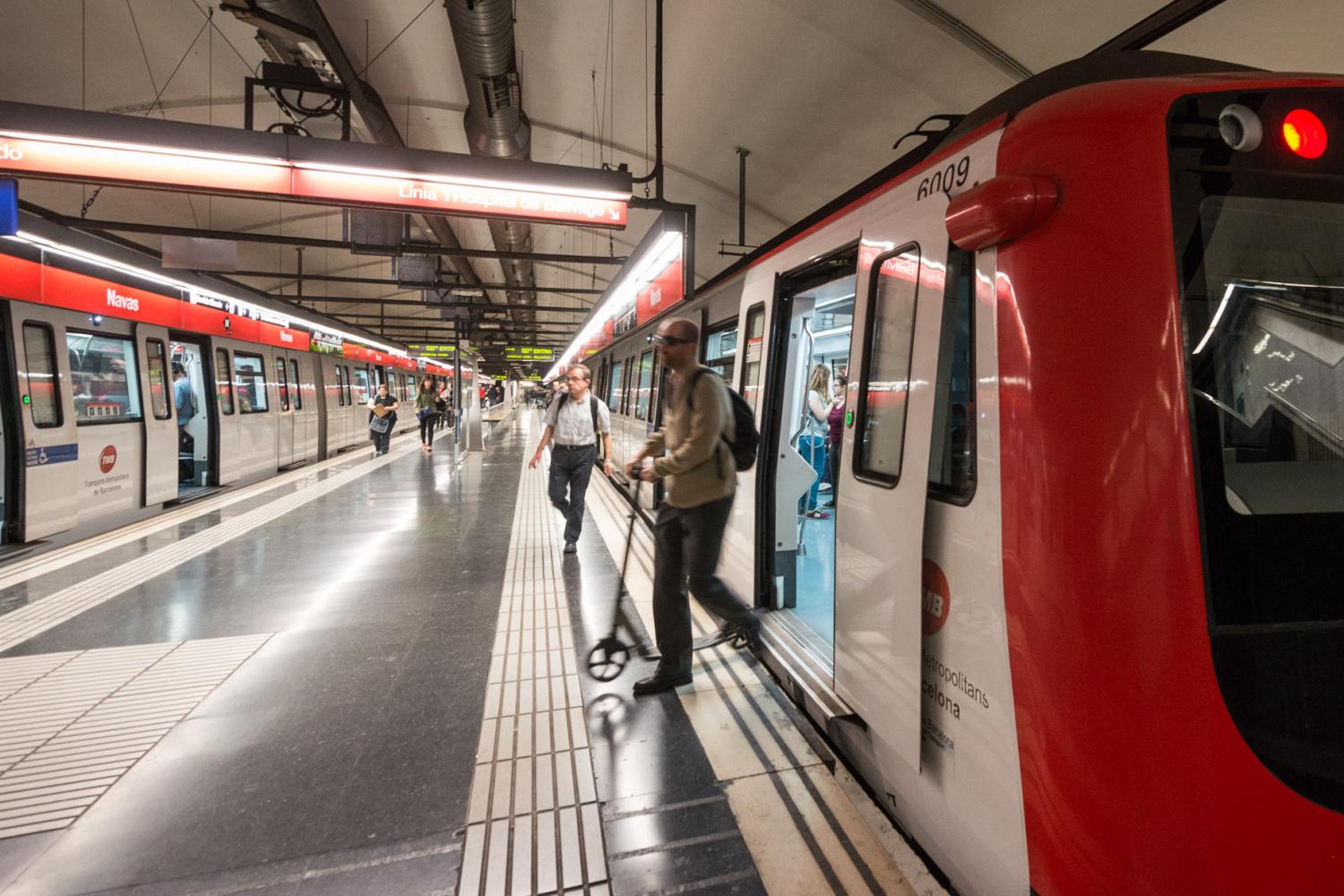 Hola BCN - Tarjeta de transporte ilimitado de Barcelona - Imagen 3