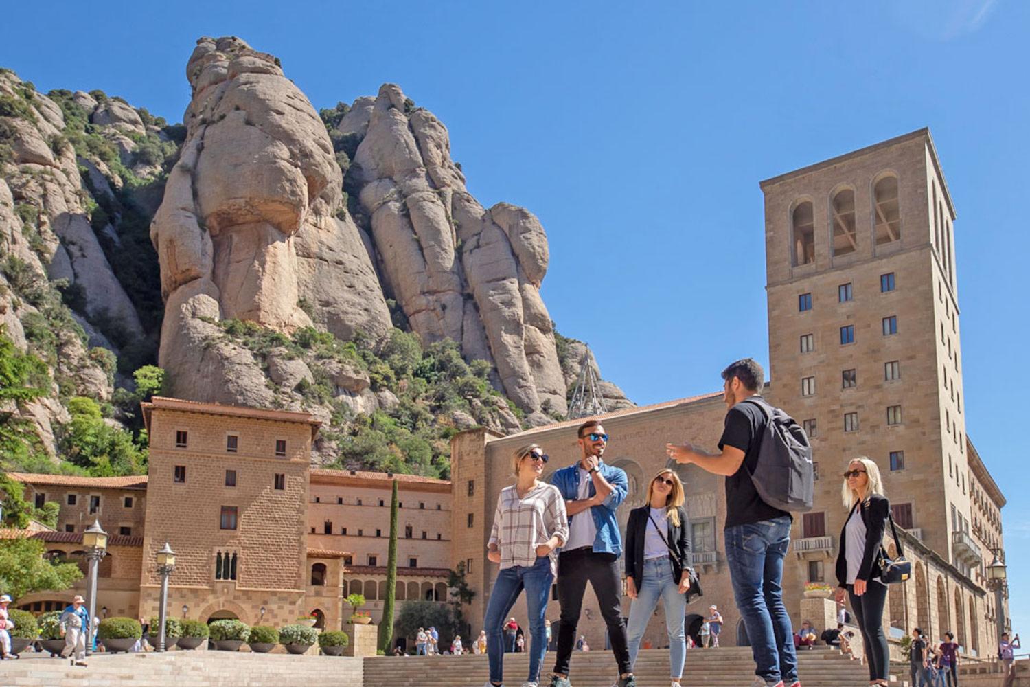 Montserrat, Girona y Costa Brava - Tour de 1 día - Imagen 4