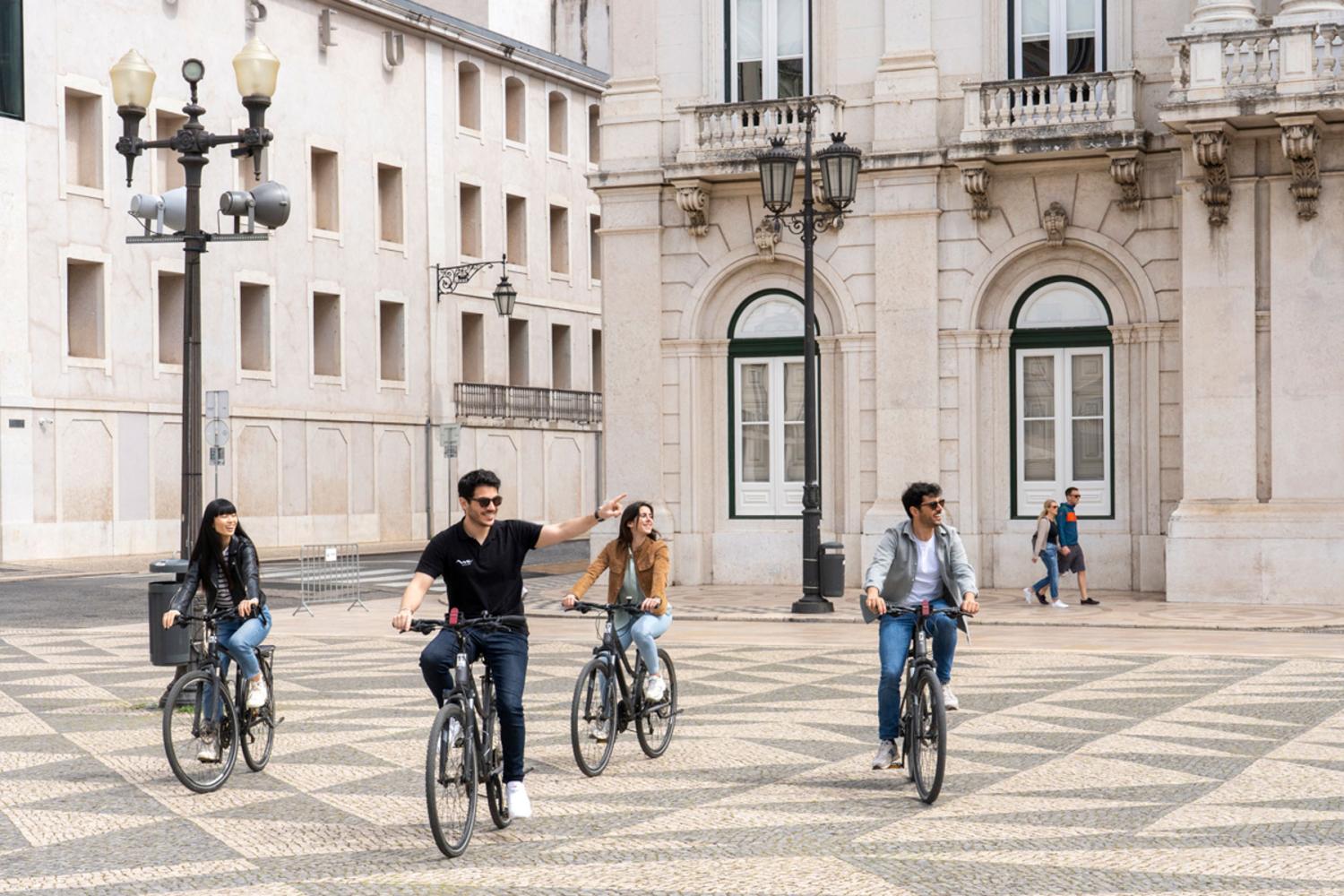 Lisboa 360: e-bike, barco y helicóptero - Imagen 4