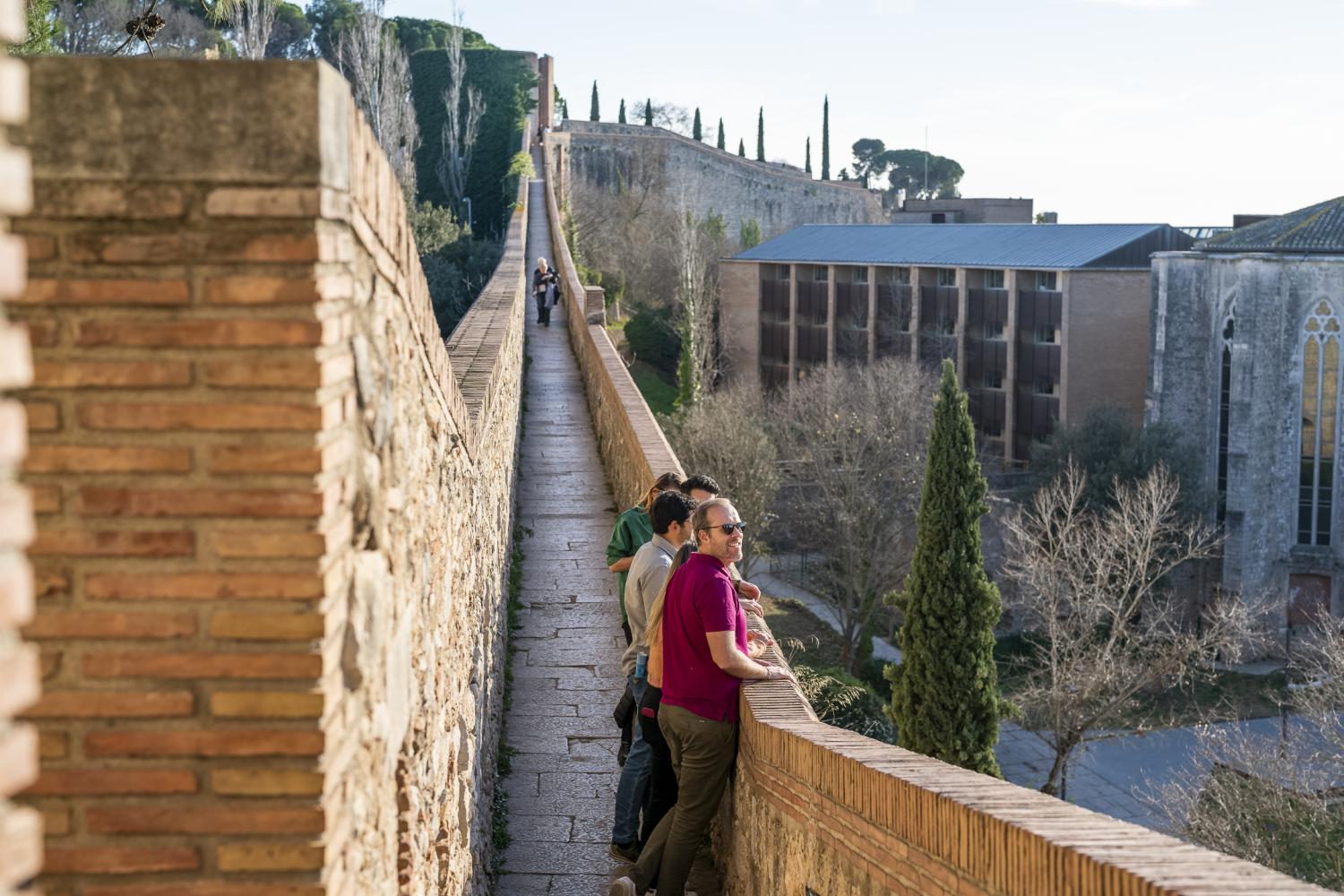Privado Museo Dalí, Pueblo Medieval y Girona: Tour de día completo desde Barcelona - Imagen 4