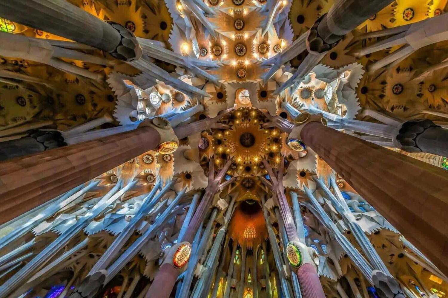 Visita imperdible a Sagrada Familia - Imagen 4