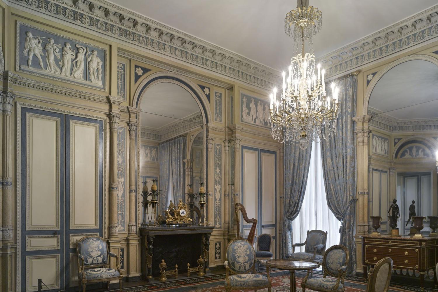 Entrada al Museo de Artes Decorativas y audioguía para visitar los lugares emblemáticos - Imagen 2