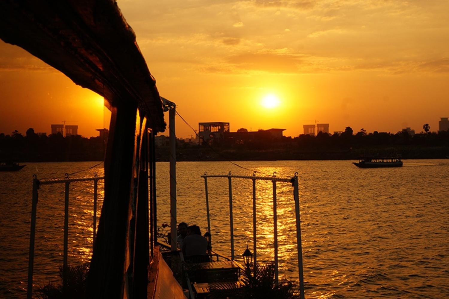 Puesta de sol con cena en crucero - Imagen 3
