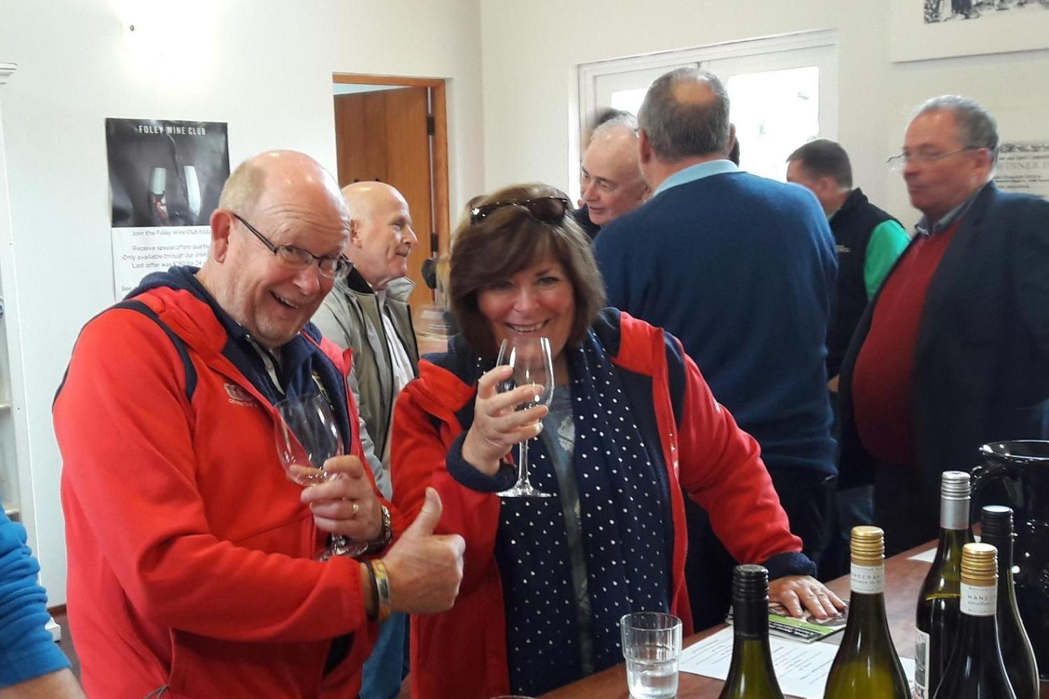 Tour de vino de Martinborough de día completo - Imagen 3