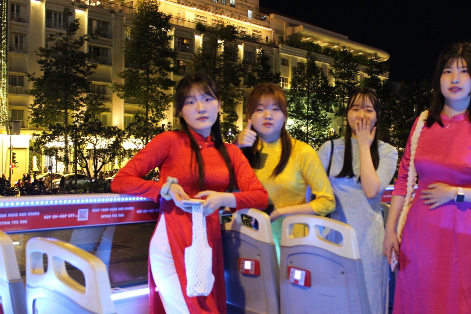 Recorrido en autobús por la ciudad de Ho Chi Minh, Vietnam: recorrido nocturno, 1 vuelta - Imagen 2