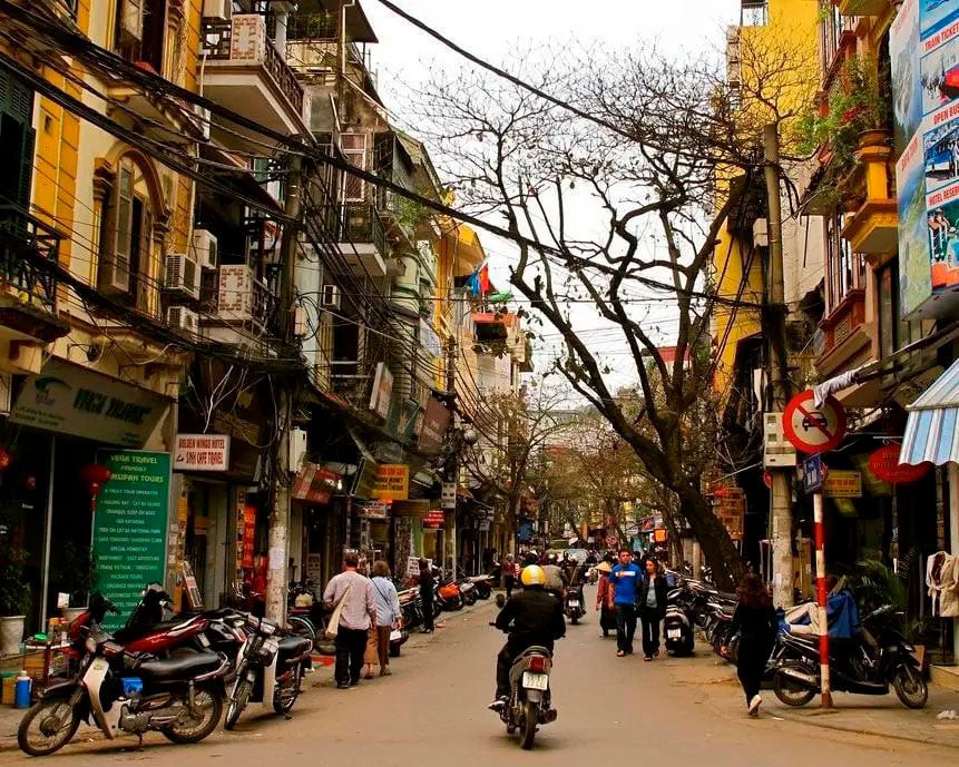 Descubra la Hanoi escondida caminando por el casco antiguo: tour en grupos pequeños - Imagen 3