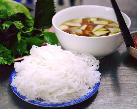 Cena en Bun Cha Huong Lien - Imagen 4