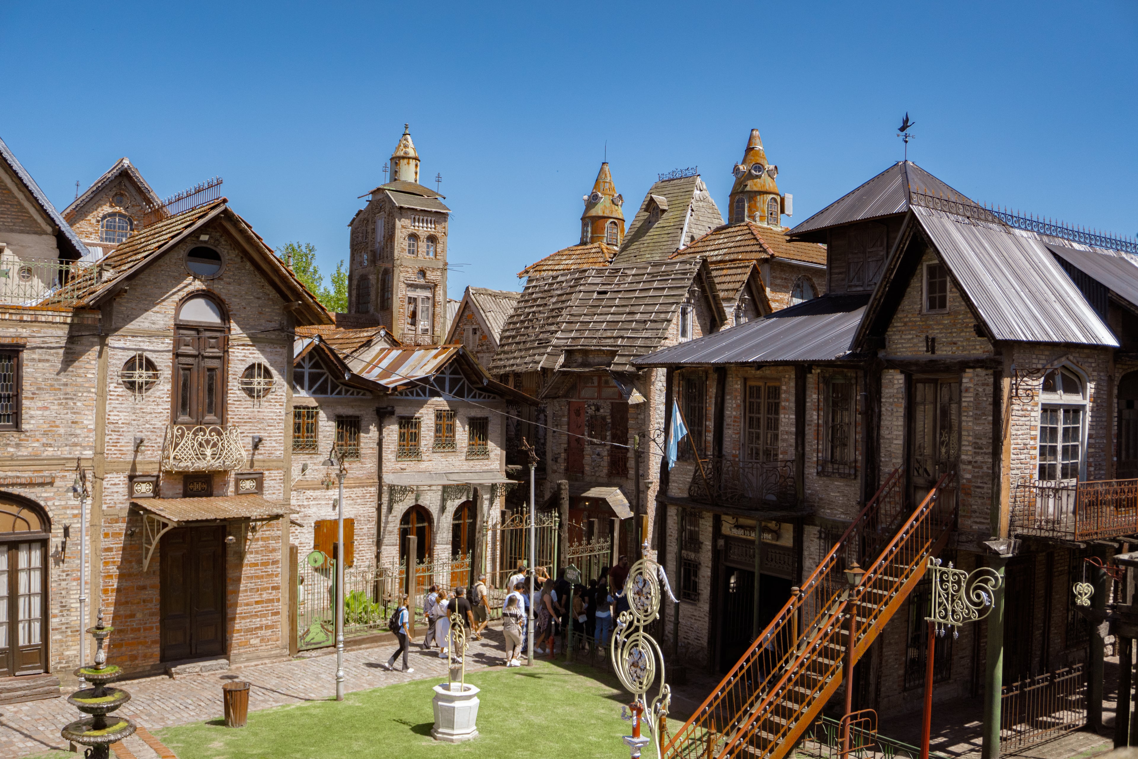 Tour de medio Día en Campanópolis, la Aldea de la Edad Media - Imagen 4