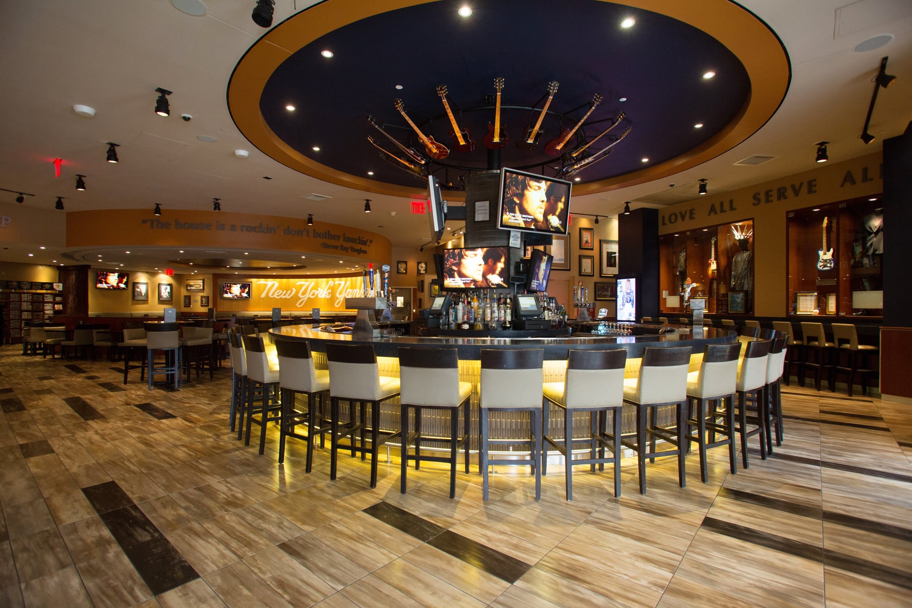 Hard Rock Cafe Yankee Stadium - Imagen 2