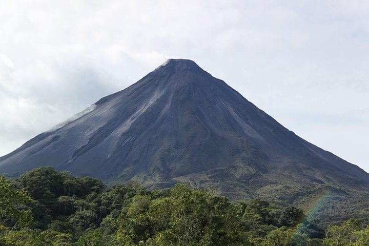 Vulcão Arenal e Termas de Baldi a partir de San José - Imagen 2