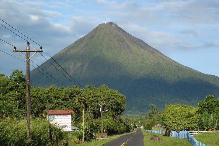 Vulcão Arenal e Termas de Baldi a partir de San José - Imagen 3