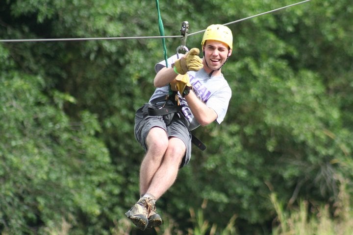Aventura de dia inteiro com tirolesa e rafting, com almoço incluído, saindo de San José. - Imagen 4