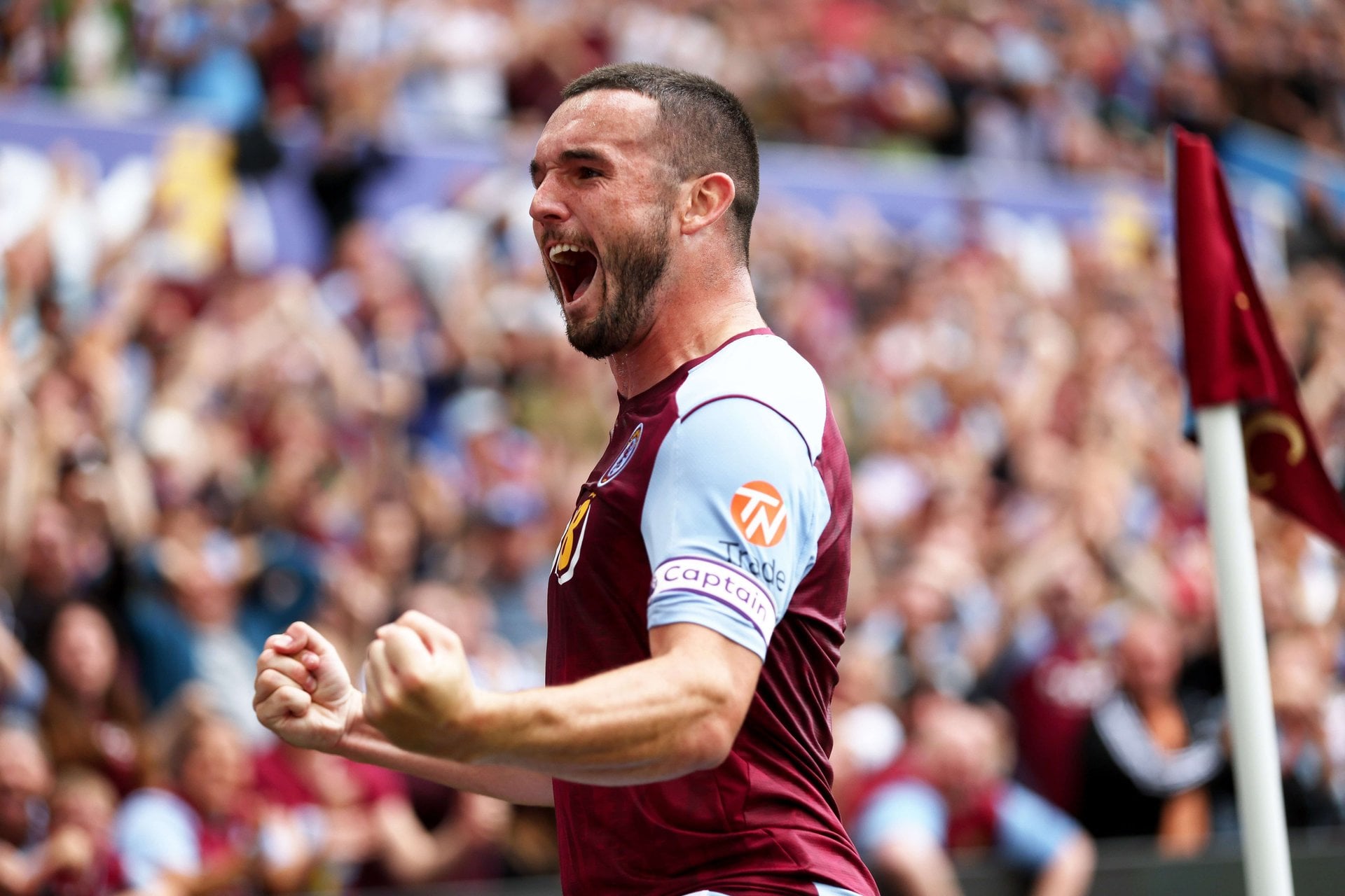 Disfruta del mejor fútbol: Aston Villa - Imagen 2