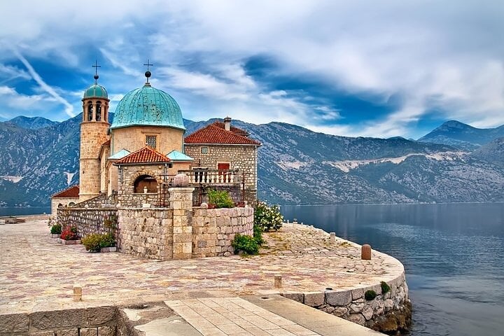 Crucero por la Bahía de Kotor con el barco Nuestra Señora de las Rocas desde Kolo?ep - Solo para adultos - Imagen 2