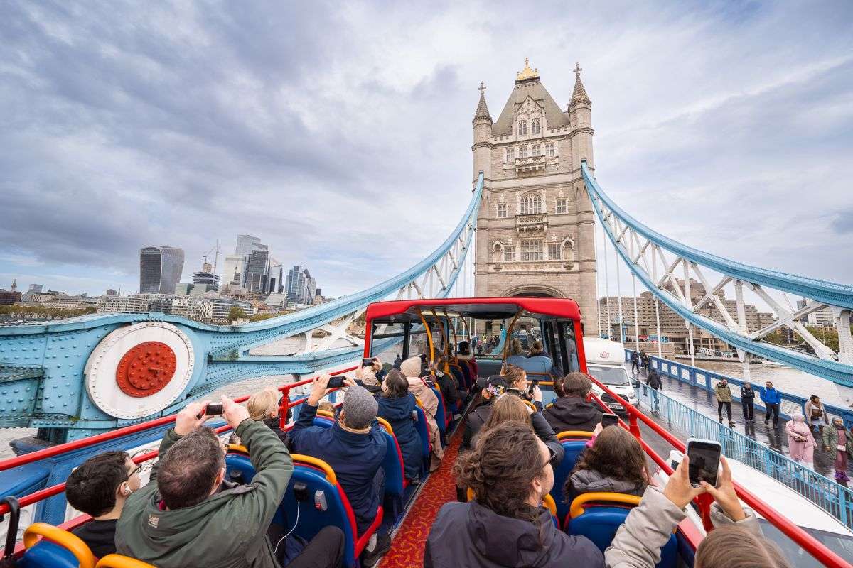 Bus turístico Hop On - Hop Off London Tour - Imagen 4