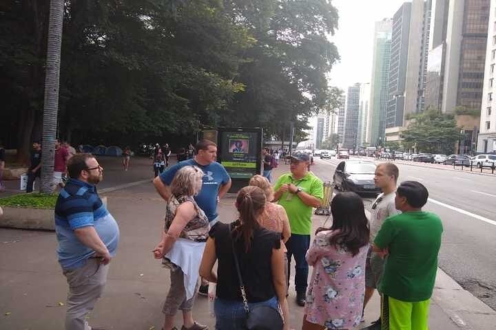 Passeio a pé pela Avenida Paulista - a avenida mais famosa do Brasil - Imagen 3
