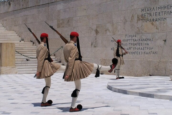 Visita guiada por la ciudad de Atenas y el Museo de la Acrópolis. - Imagen 3
