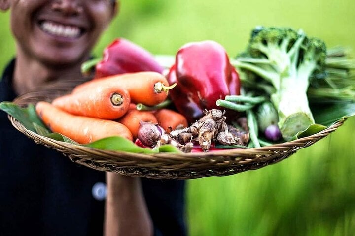 Tour de cocina balinesa y clase de cocina con almuerzo incluido. - Imagen 2