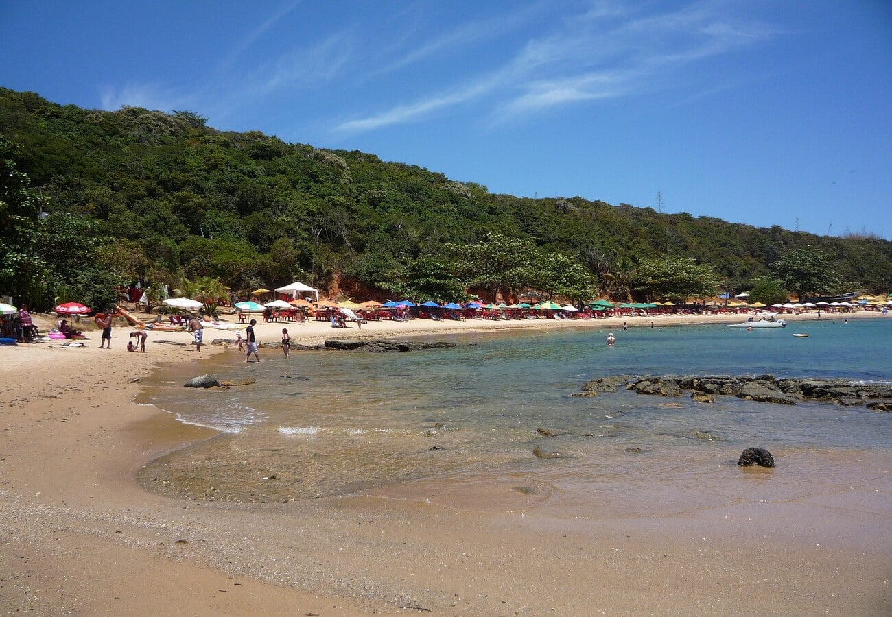 Tour en Barco por las Playas de Búzios con almuerzo - Imagen 4