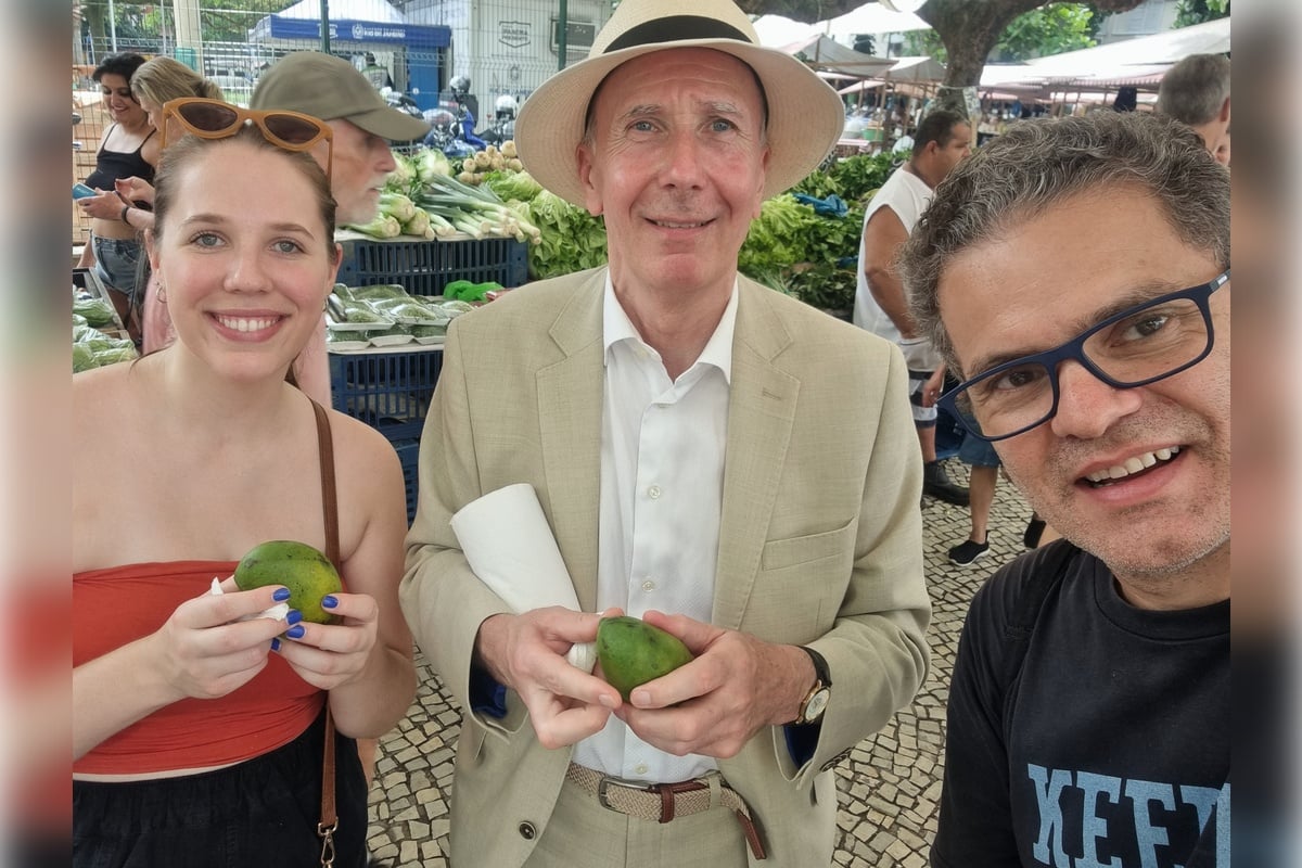 Degusta más de 15 frutas exóticas brasileñas en una visita guiada al mercado - Imagen 4
