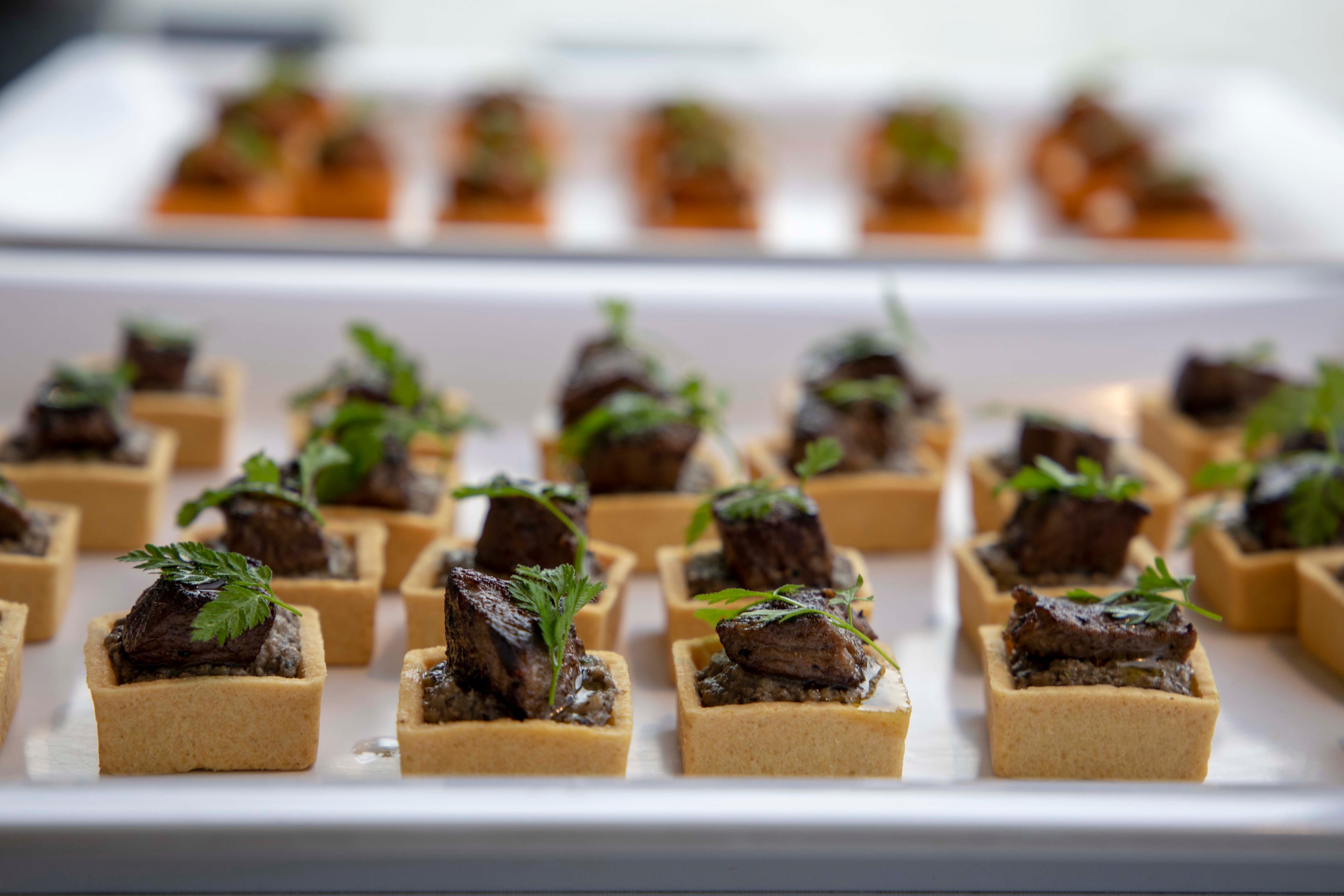 Crucero con cena por el río Támesis en Londres - Imagen 3