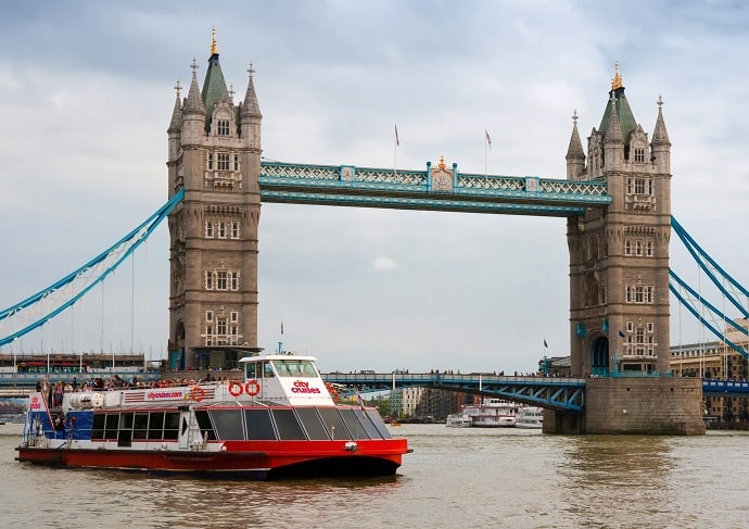 Crucero turístico el día de Navidad por el río Támesis - Imagen 3