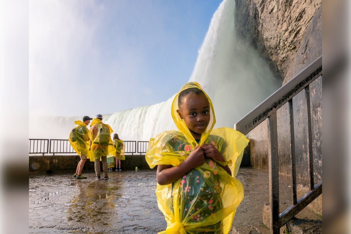 Desde Niágara: Excursión a las Cataratas del Niágara con paseo en barco + opción para visitar detrás de las cataratas. - Imagen 3