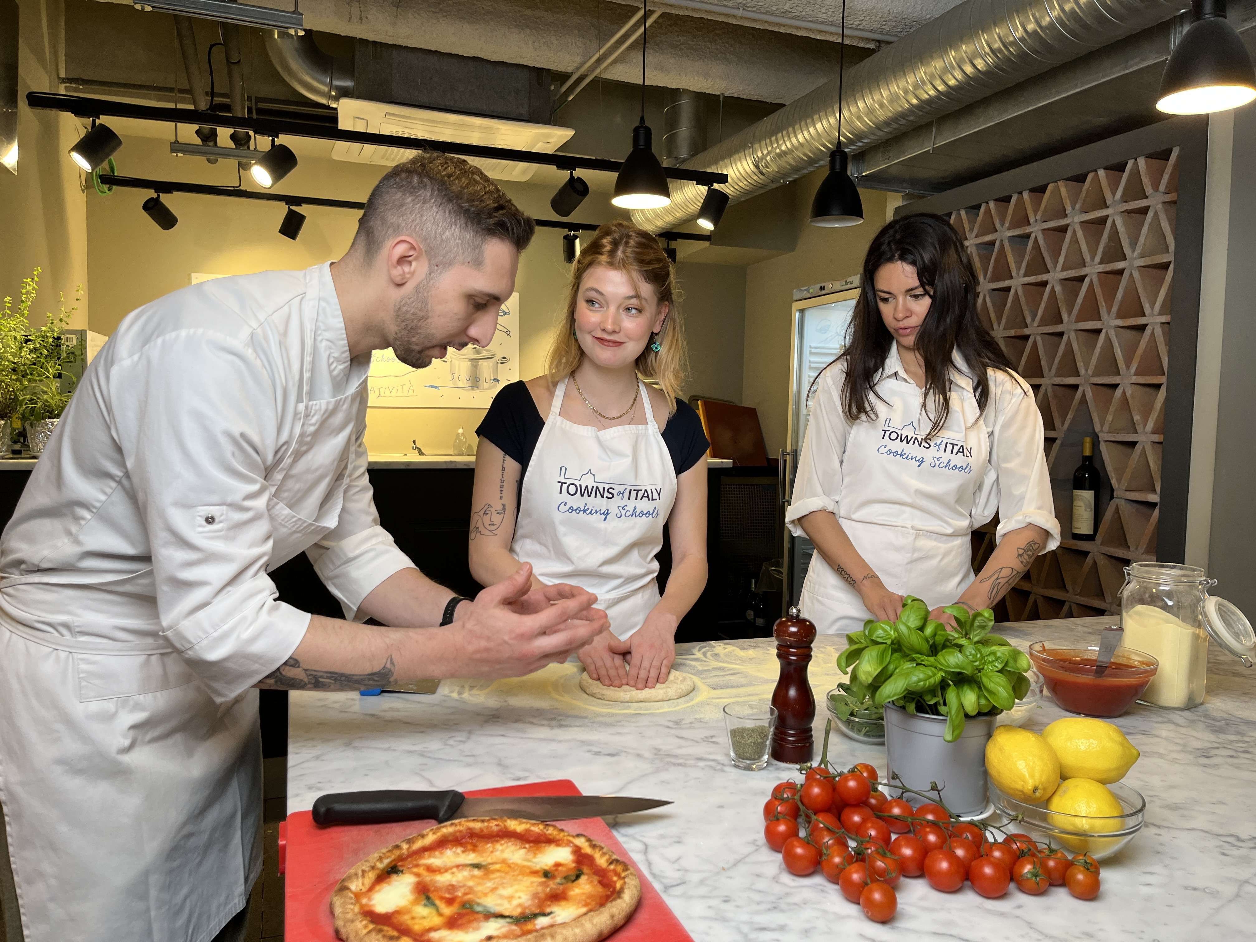 Clase de elaboración de helado y pizza en el centro de Milán - Imagen 2