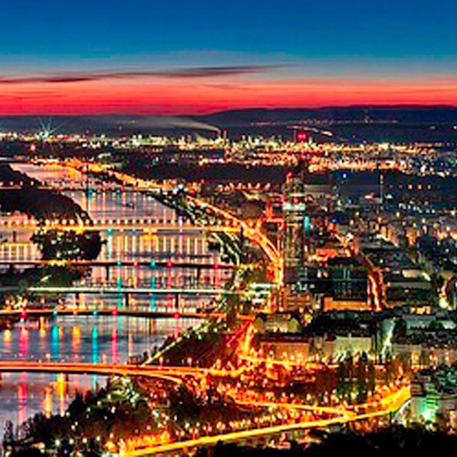 Visita guiada nocturna en vivo por Viena - Imagen 3
